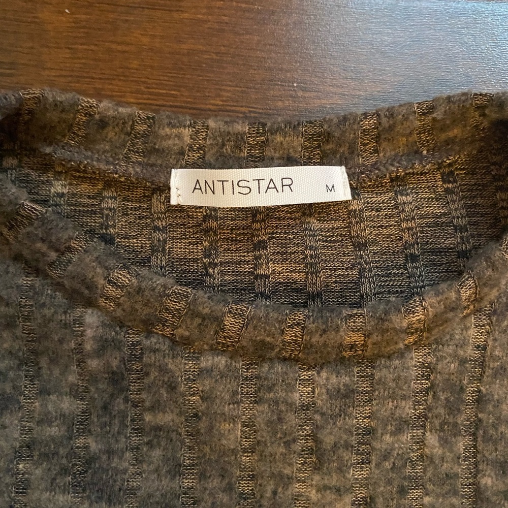 Antistar top - Picture 3 of 3